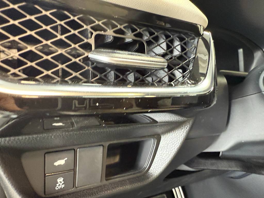 Thumbnail: 2025 Acura ADX - 28