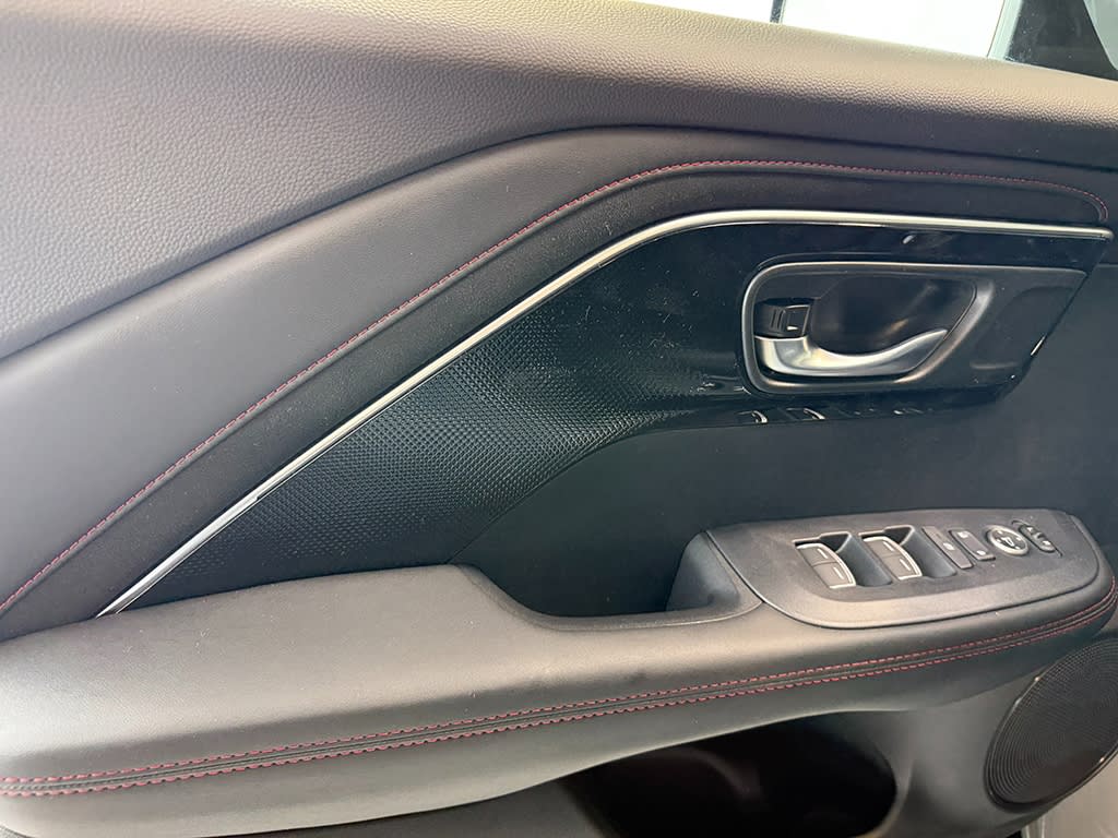 Thumbnail: 2025 Acura ADX - 27