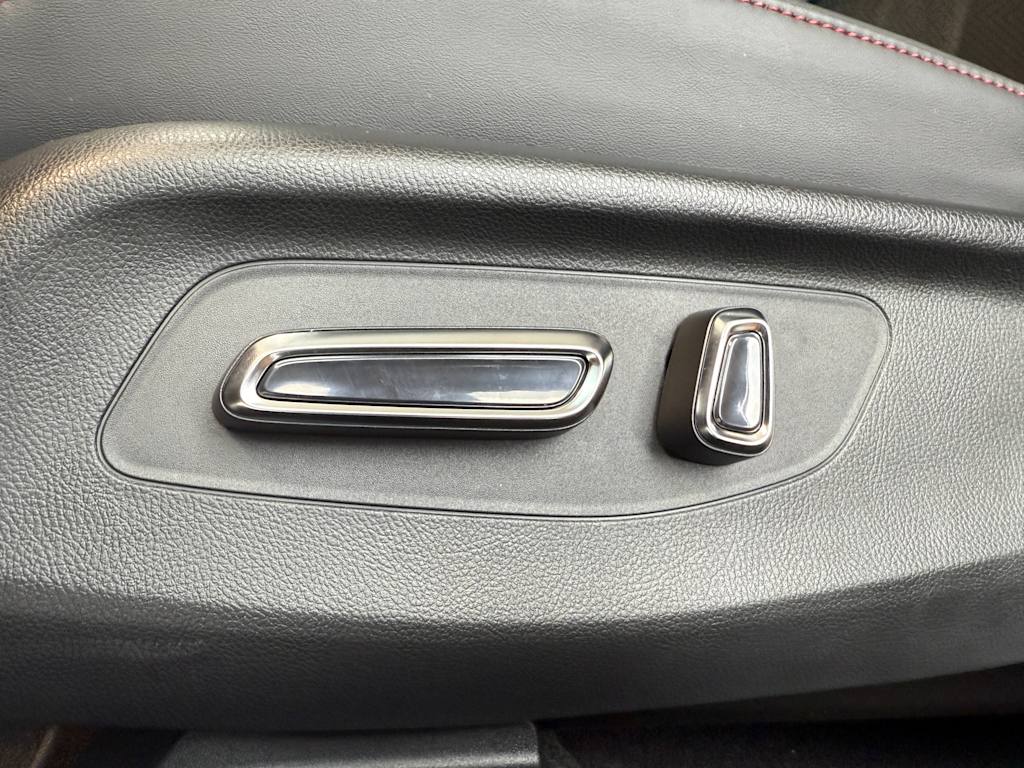 Thumbnail: 2025 Acura ADX - 24