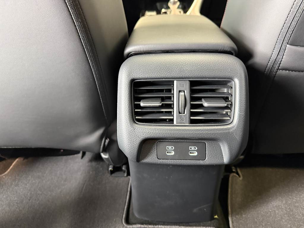 Thumbnail: 2025 Acura ADX - 32