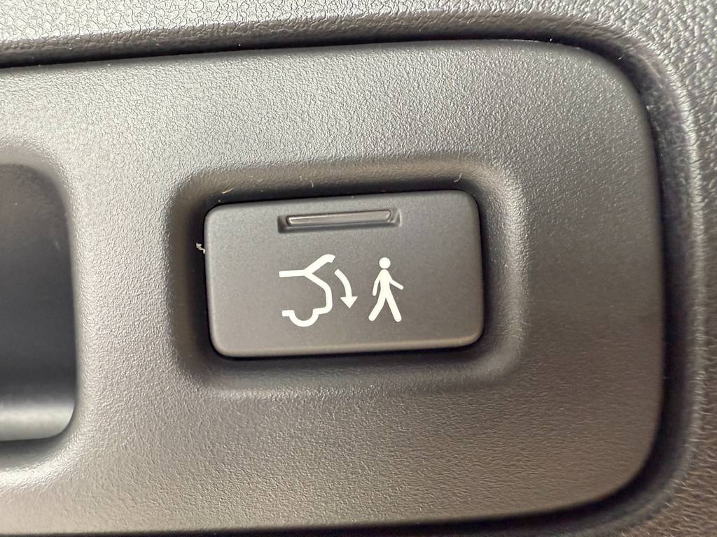 Thumbnail: 2025 Acura ADX - 31