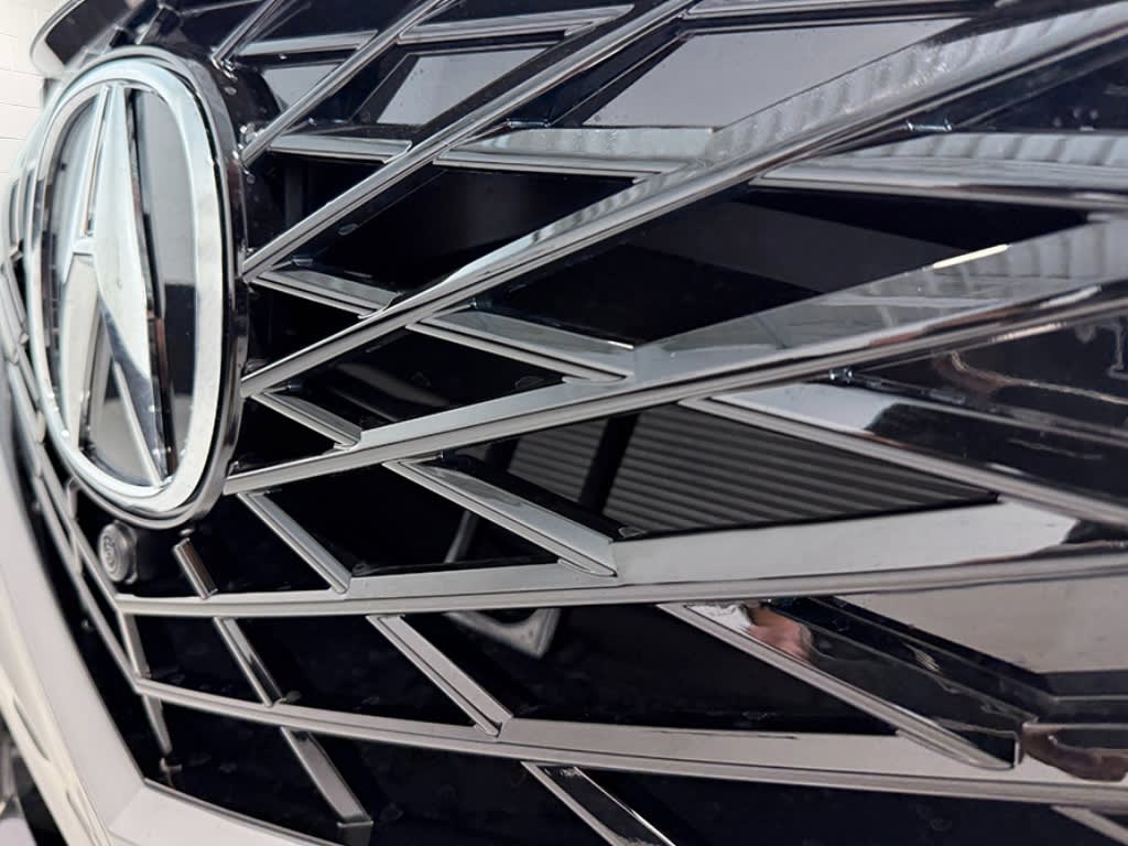 Thumbnail: 2025 Acura ADX - 21