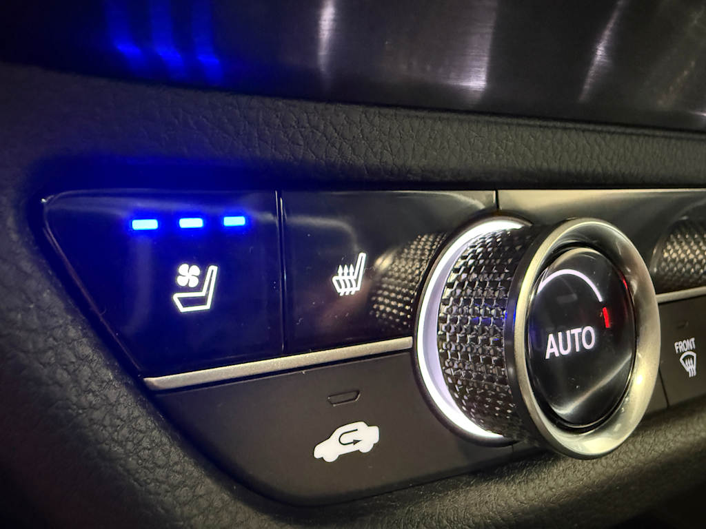 Thumbnail: 2025 Acura ADX - 26