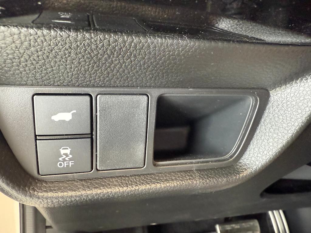 Thumbnail: 2025 Acura ADX - 27