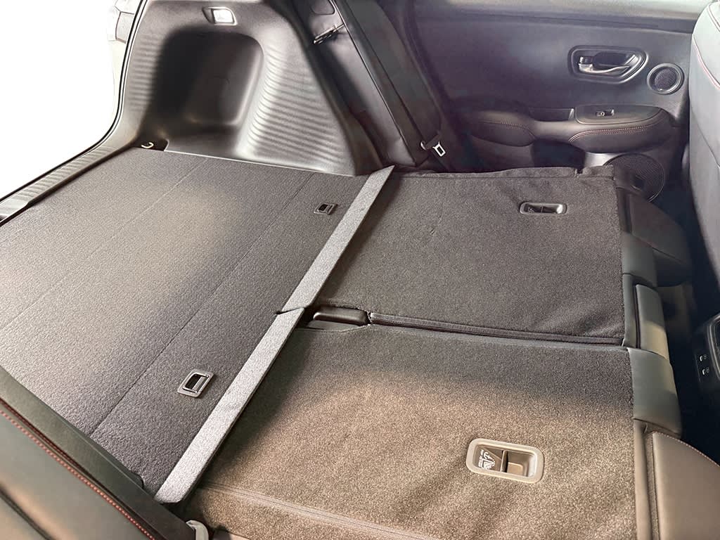 Thumbnail: 2025 Acura ADX - 12