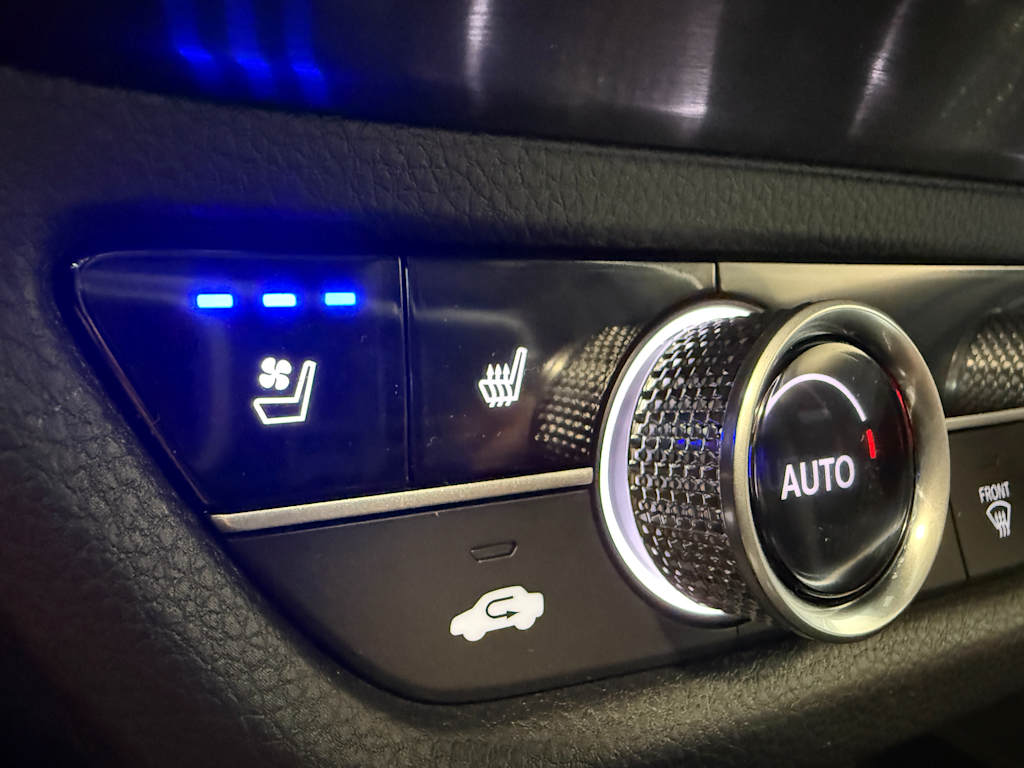 Thumbnail: 2025 Acura ADX - 26