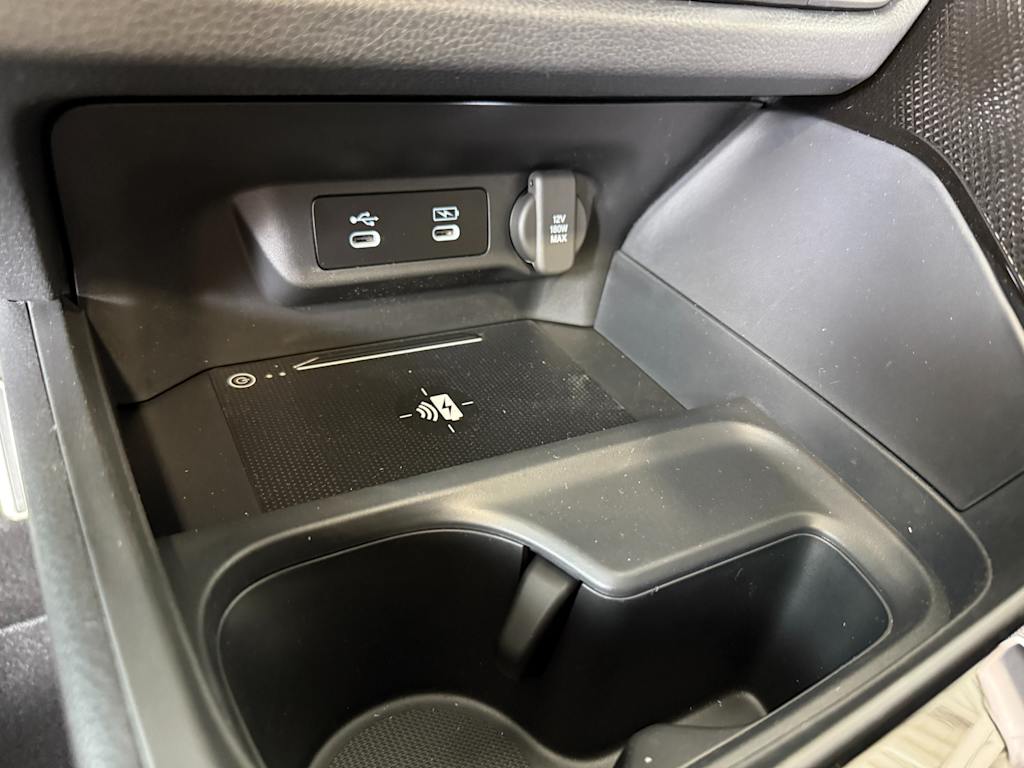 Thumbnail: 2025 Acura ADX - 32