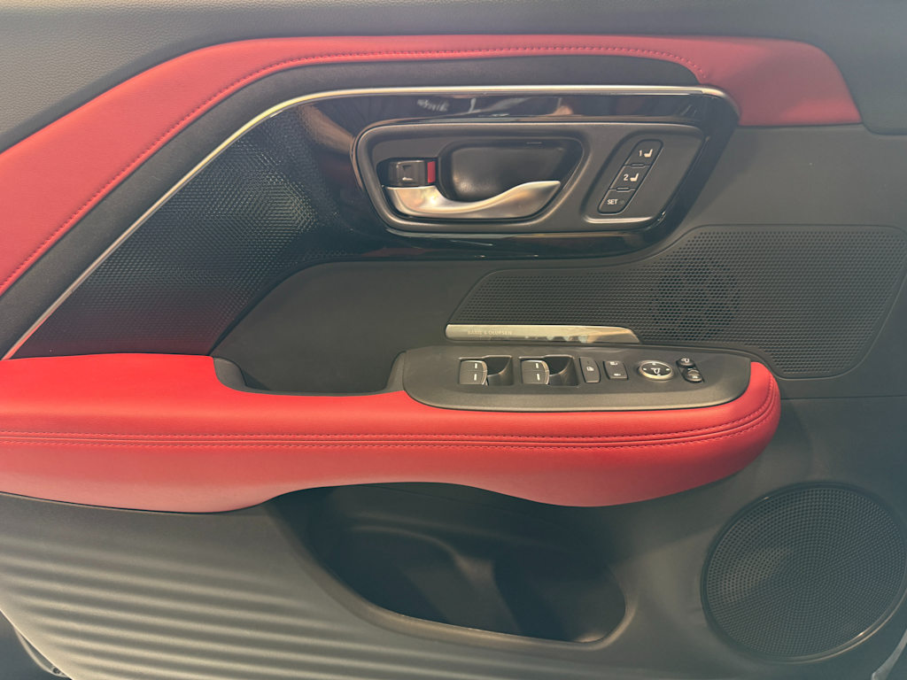 2025 Acura ADX A-SPEC 28