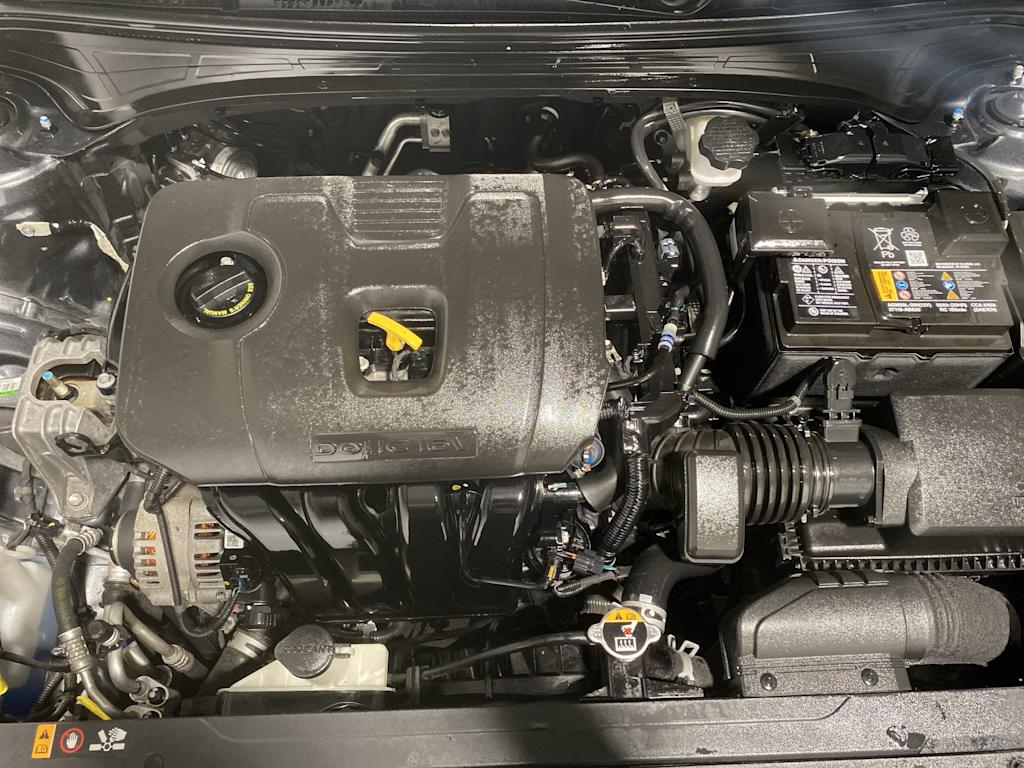 Thumbnail: 2023 Kia Forte - 9