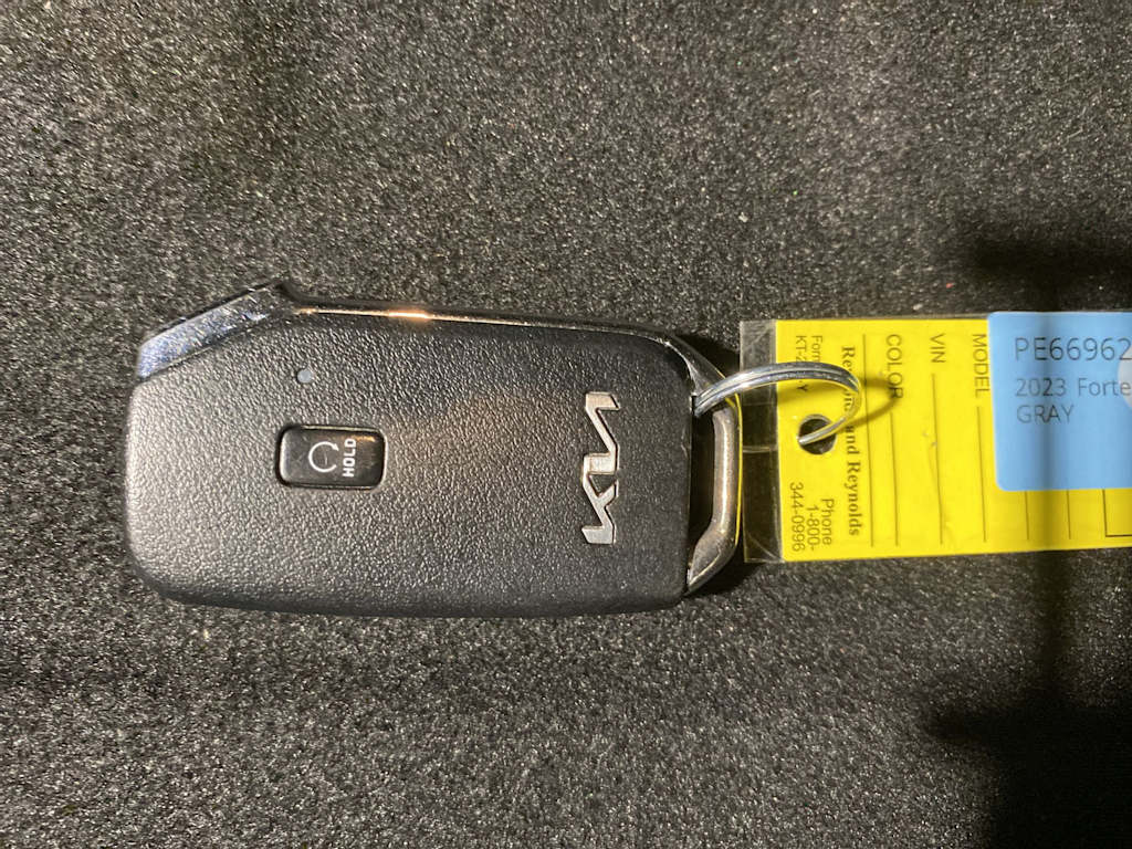 Thumbnail: 2023 Kia Forte - 18