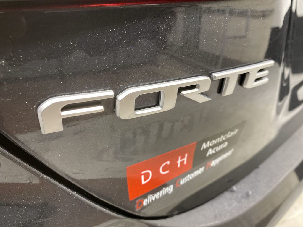 Thumbnail: 2023 Kia Forte - 7