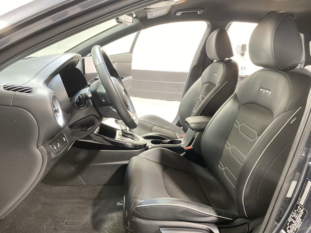 Thumbnail: 2023 Kia Forte - 12