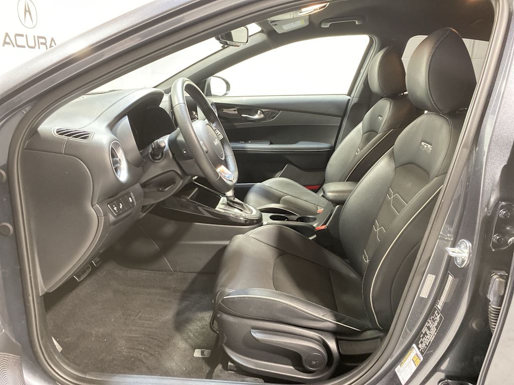 Thumbnail: 2023 Kia Forte - 11