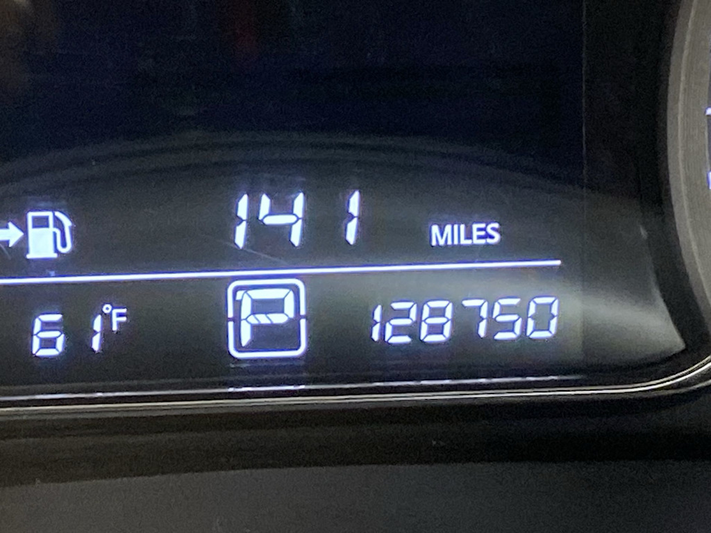 Thumbnail: 2013 Nissan Sentra - 16