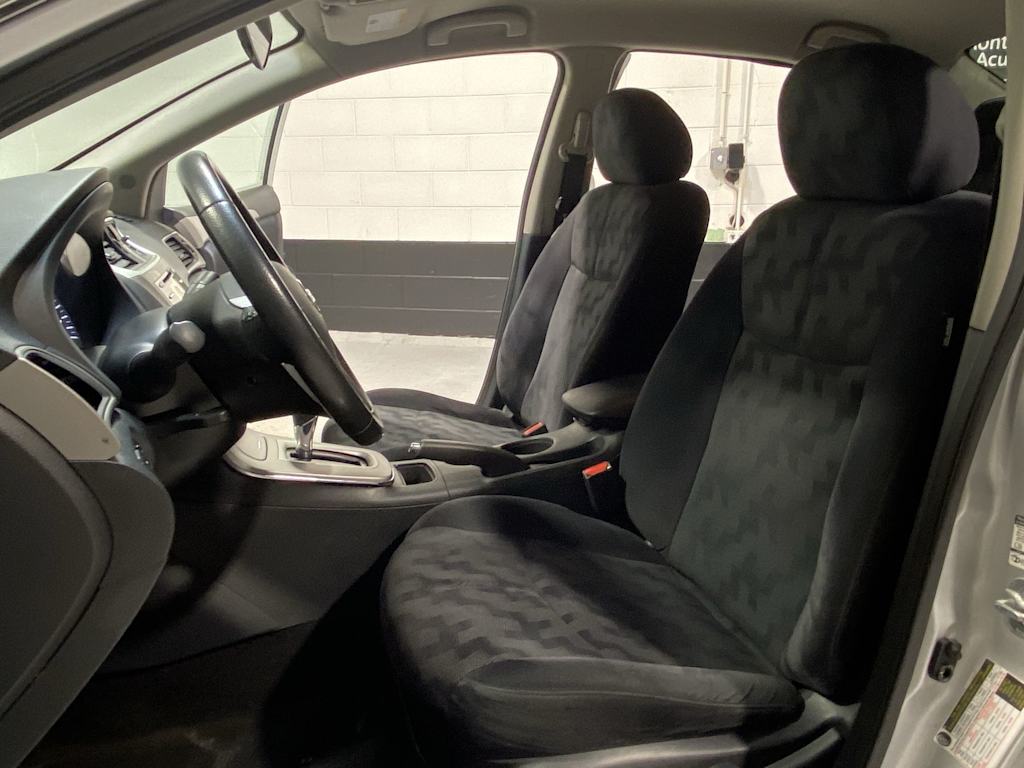 Thumbnail: 2013 Nissan Sentra - 12