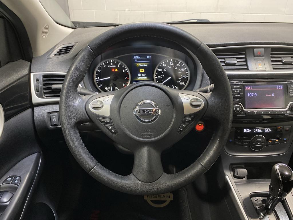 Thumbnail: 2018 Nissan Sentra - 10