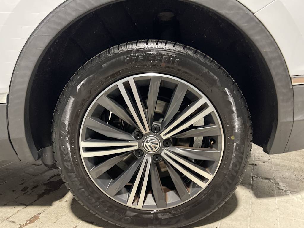 Thumbnail: 2019 Volkswagen Tiguan - 8