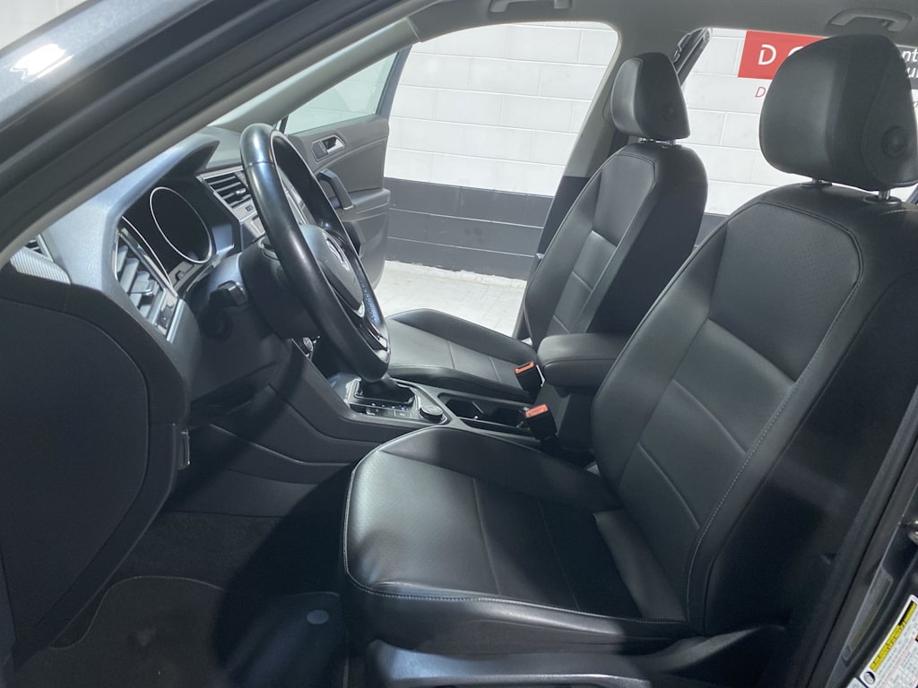 Thumbnail: 2018 Volkswagen Tiguan - 12