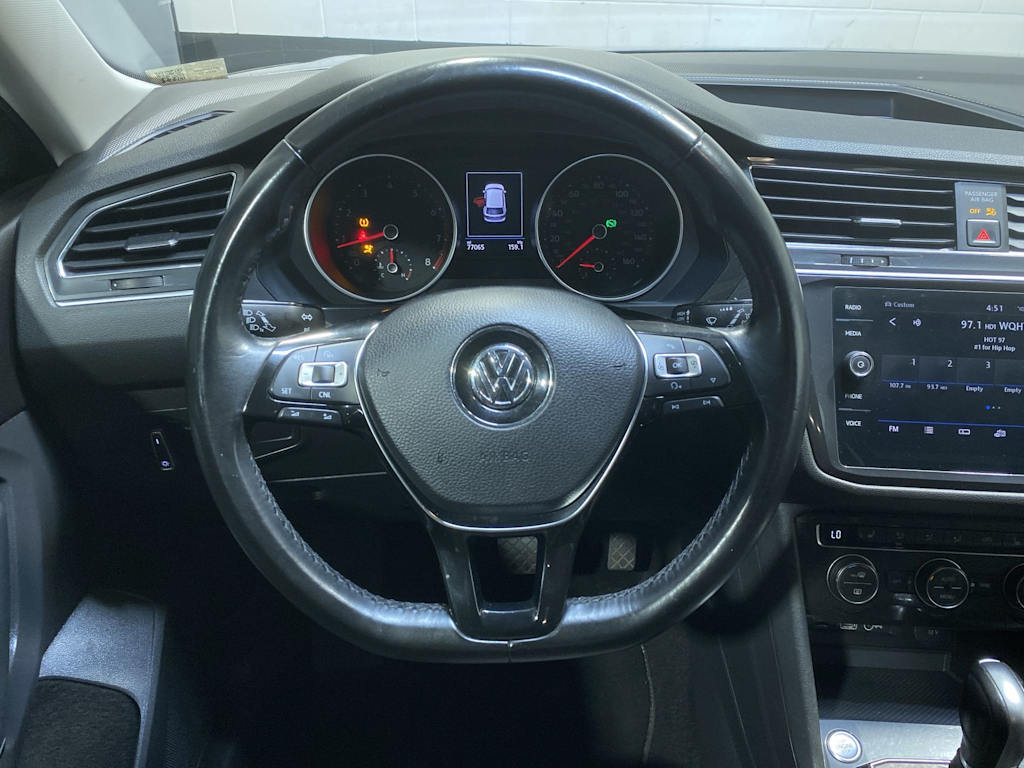 Thumbnail: 2018 Volkswagen Tiguan - 10