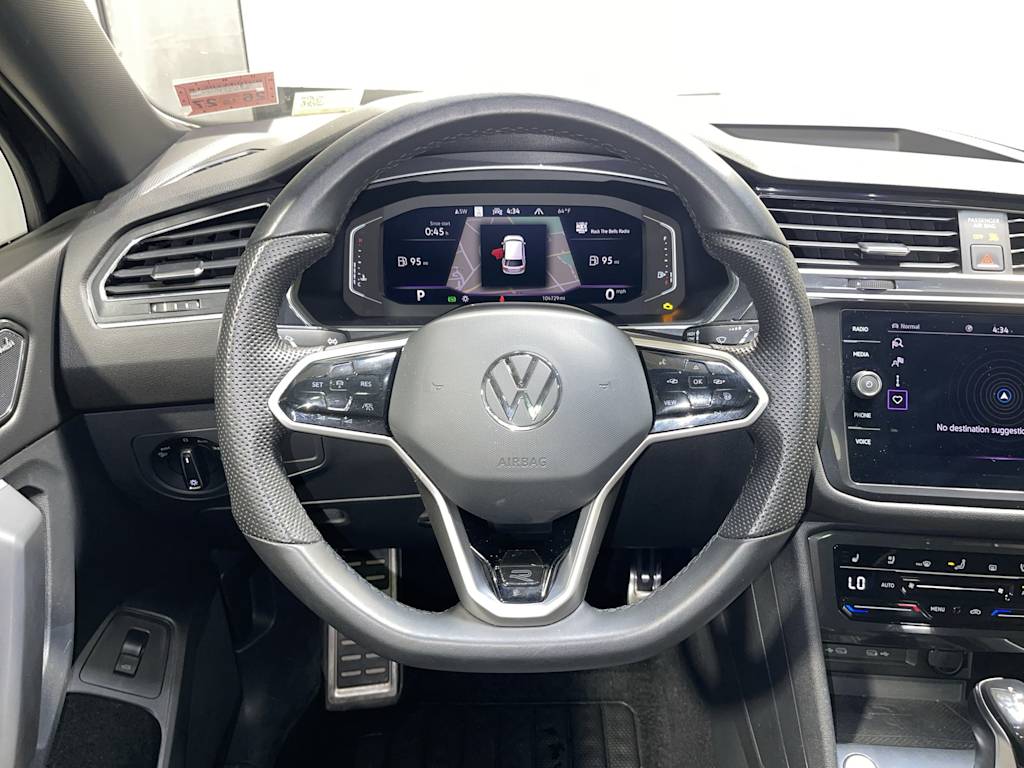 Thumbnail: 2022 Volkswagen Tiguan - 10