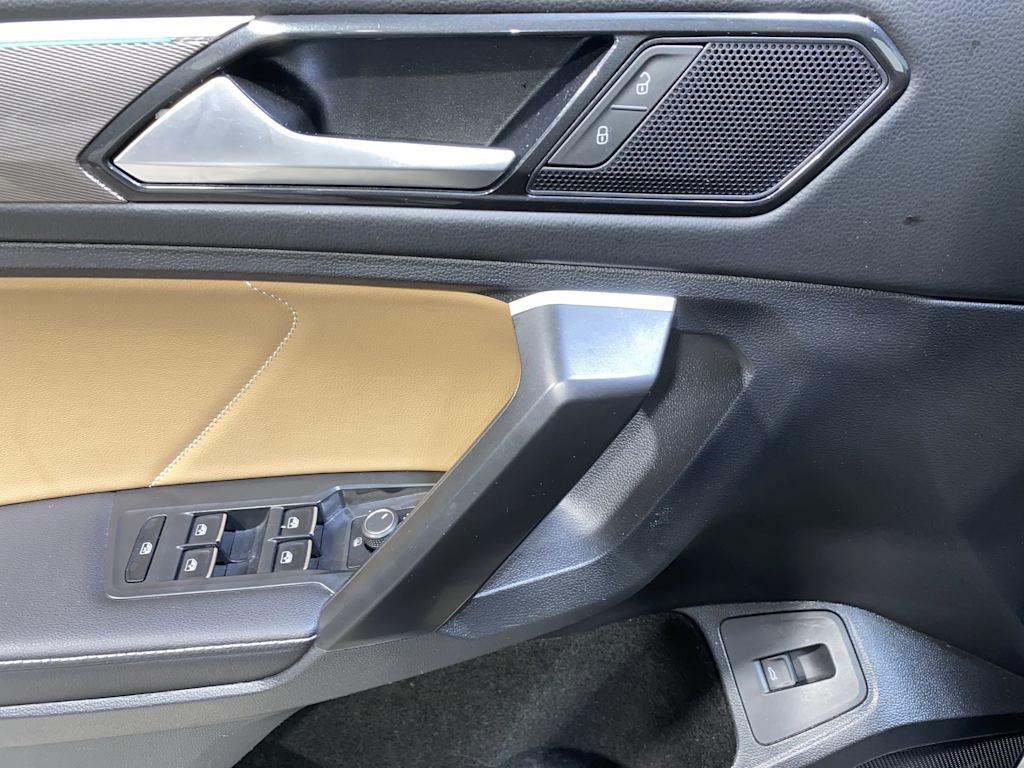Thumbnail: 2024 Volkswagen Tiguan - 22