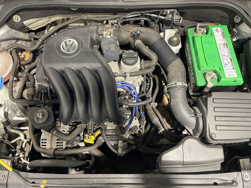 Thumbnail: 2015 Volkswagen Jetta - 9