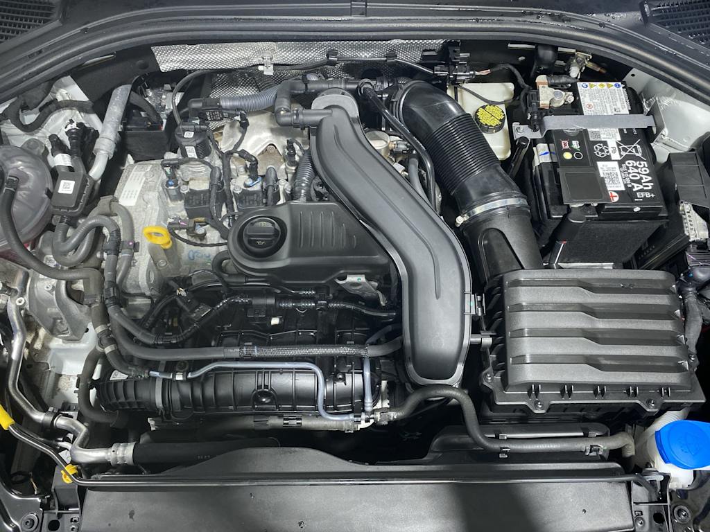 Thumbnail: 2024 Volkswagen Jetta - 9