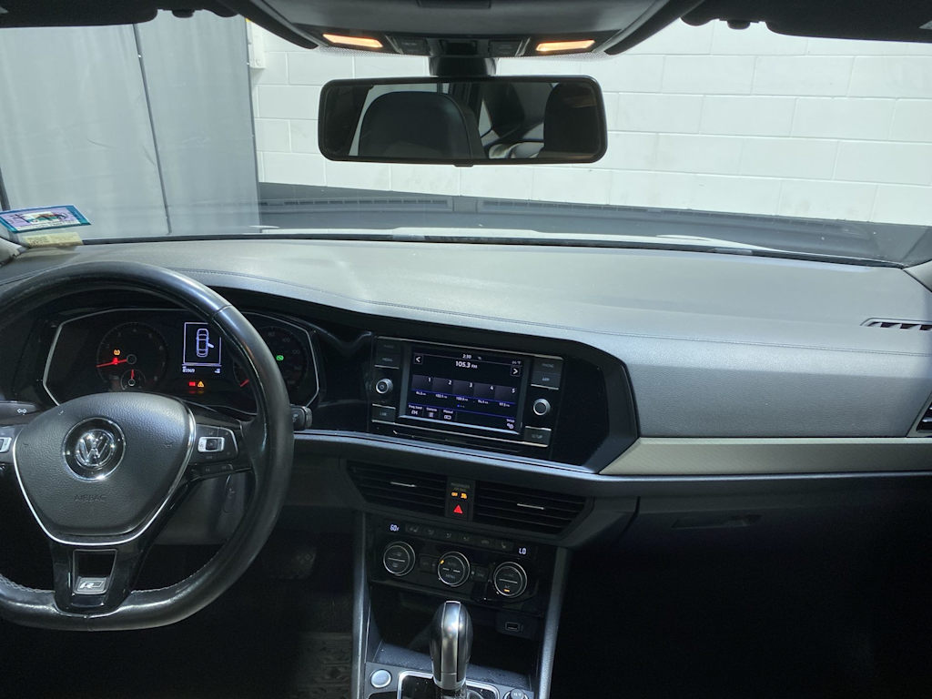 Thumbnail: 2019 Volkswagen Jetta - 2