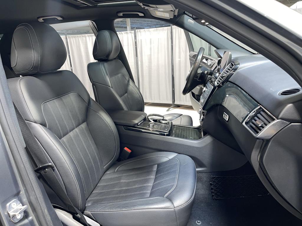 Thumbnail: 2019 Mercedes-Benz GLE - 19