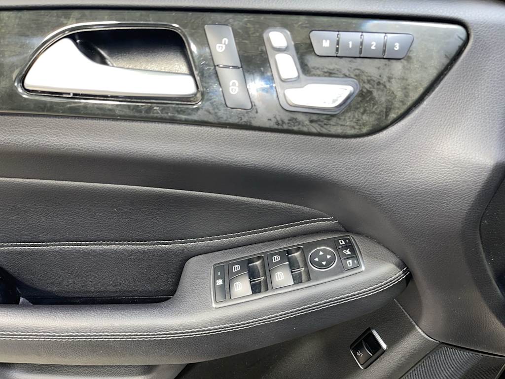 Thumbnail: 2019 Mercedes-Benz GLE - 22