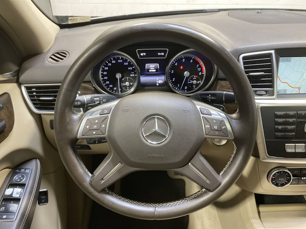 Thumbnail: 2015 Mercedes-Benz M-Class - 10