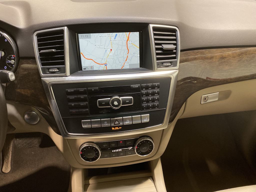Thumbnail: 2015 Mercedes-Benz M-Class - 14
