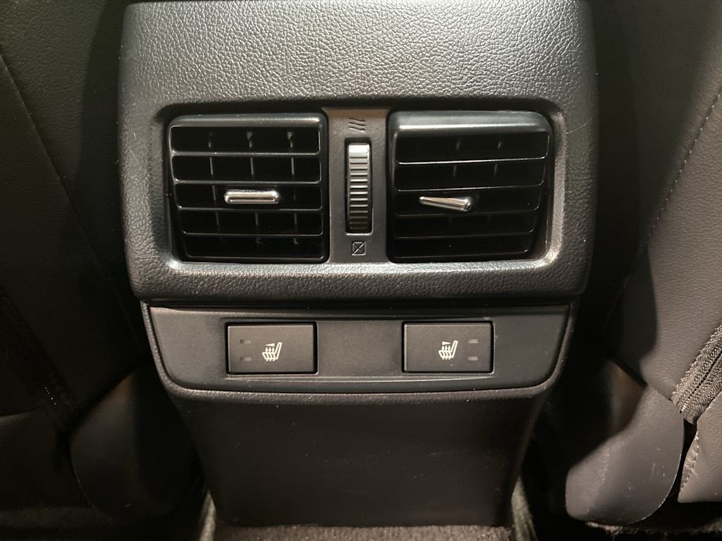 Thumbnail: 2015 Subaru Outback - 25