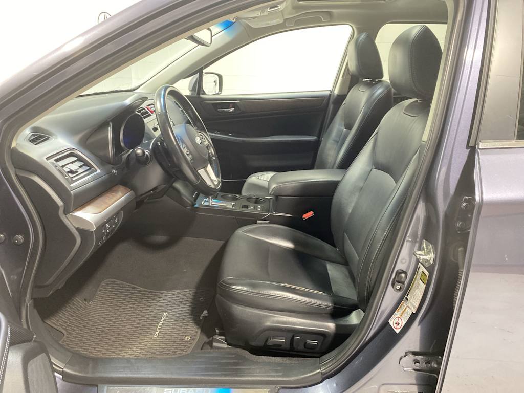 Thumbnail: 2015 Subaru Outback - 11
