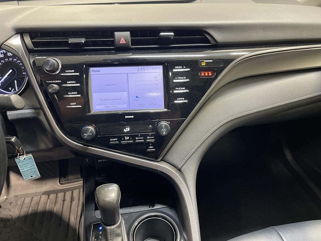 Thumbnail: 2020 Toyota Camry - 13