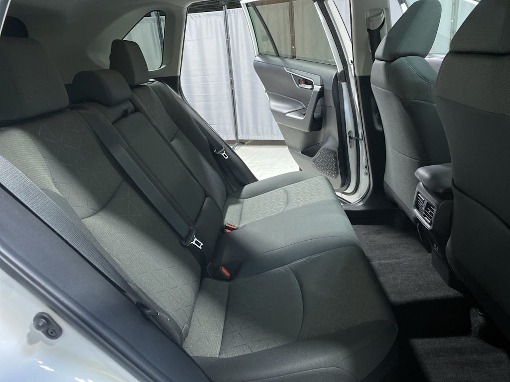 Thumbnail: 2021 Toyota RAV4 - 19