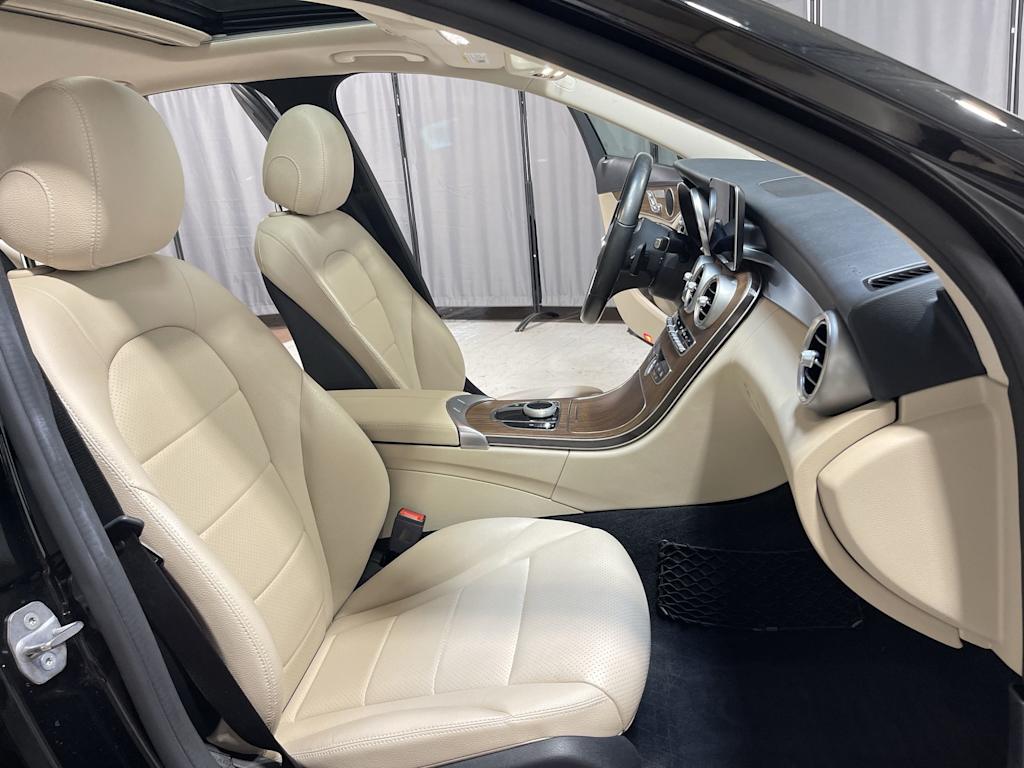 Thumbnail: 2019 Mercedes-Benz C-Class - 20