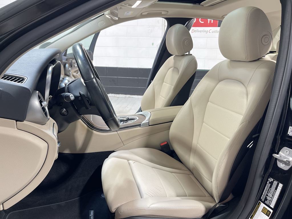 Thumbnail: 2019 Mercedes-Benz C-Class - 10