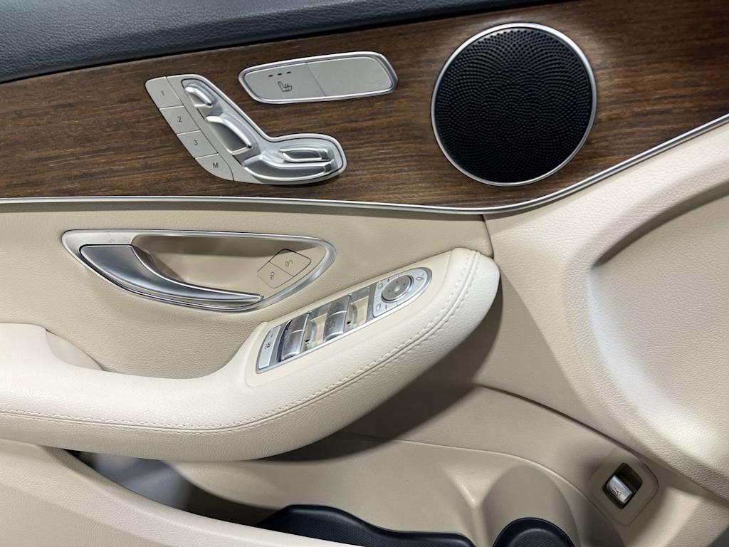 Thumbnail: 2019 Mercedes-Benz C-Class - 23