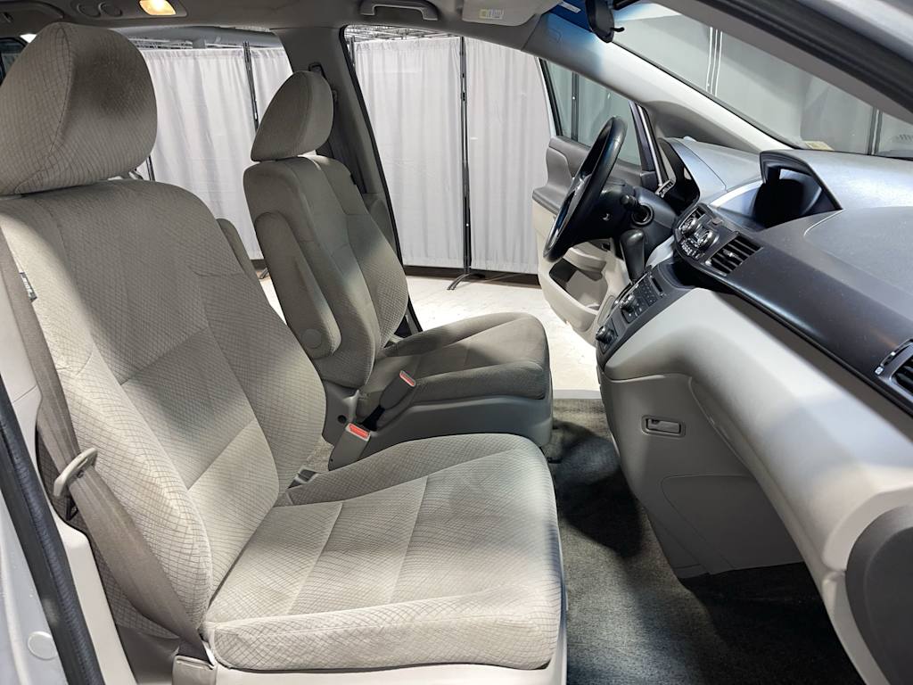 Thumbnail: 2014 Honda Odyssey - 20