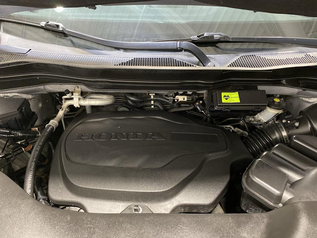 Thumbnail: 2016 Honda Pilot - 9