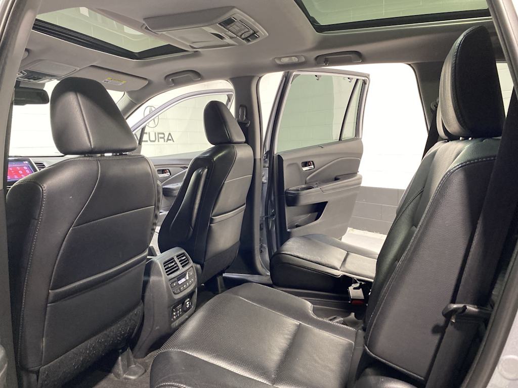 Thumbnail: 2016 Honda Pilot - 13