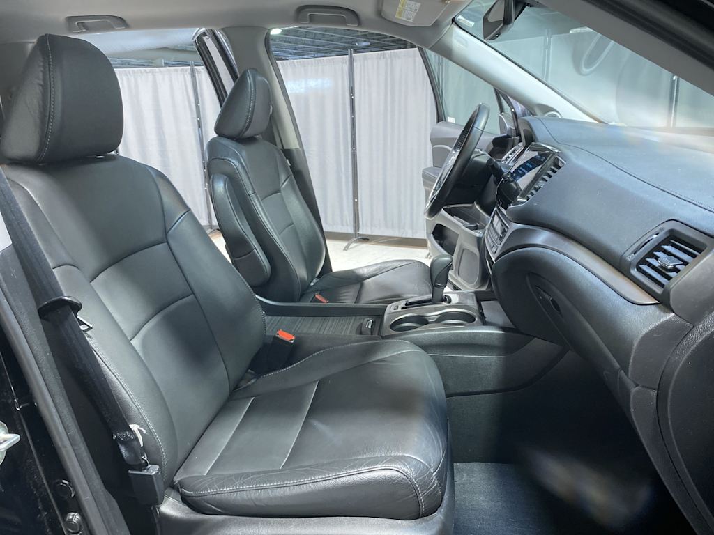 Thumbnail: 2019 Honda Pilot - 20