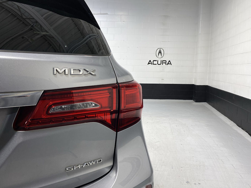 2017 Acura MDX Base 19