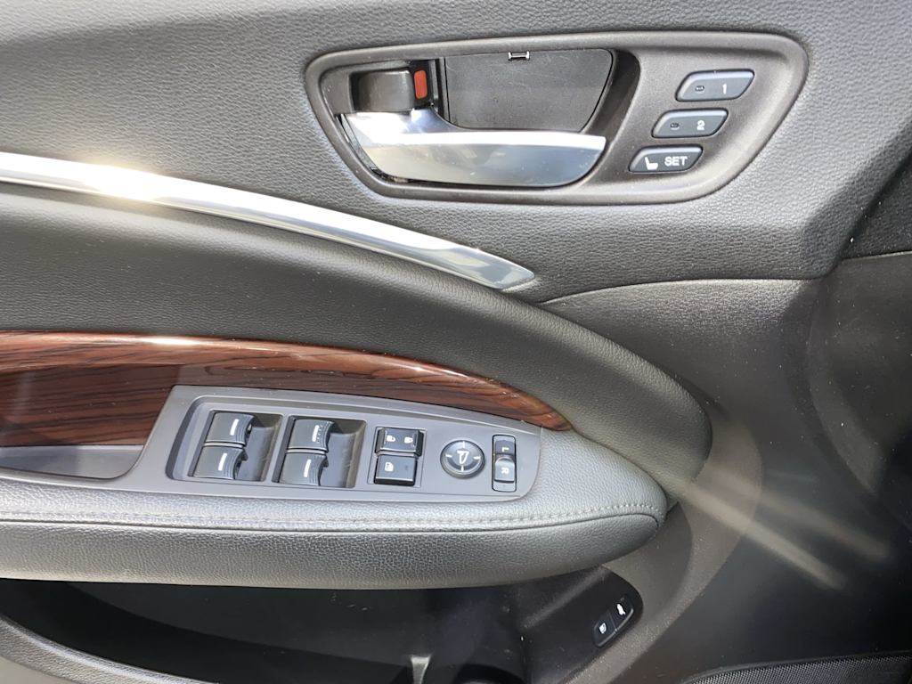 Thumbnail: 2016 Acura MDX - 23