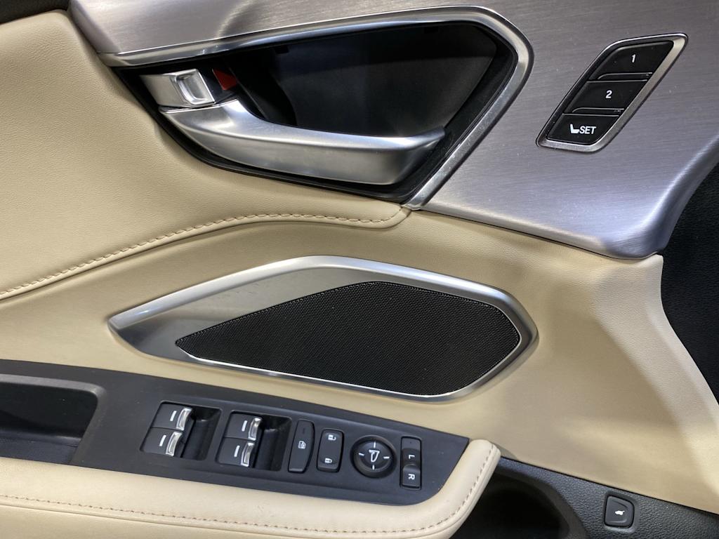 Thumbnail: 2023 Acura RDX - 23