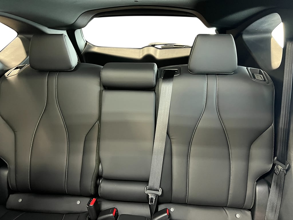 Thumbnail: 2025 Acura RDX - 36