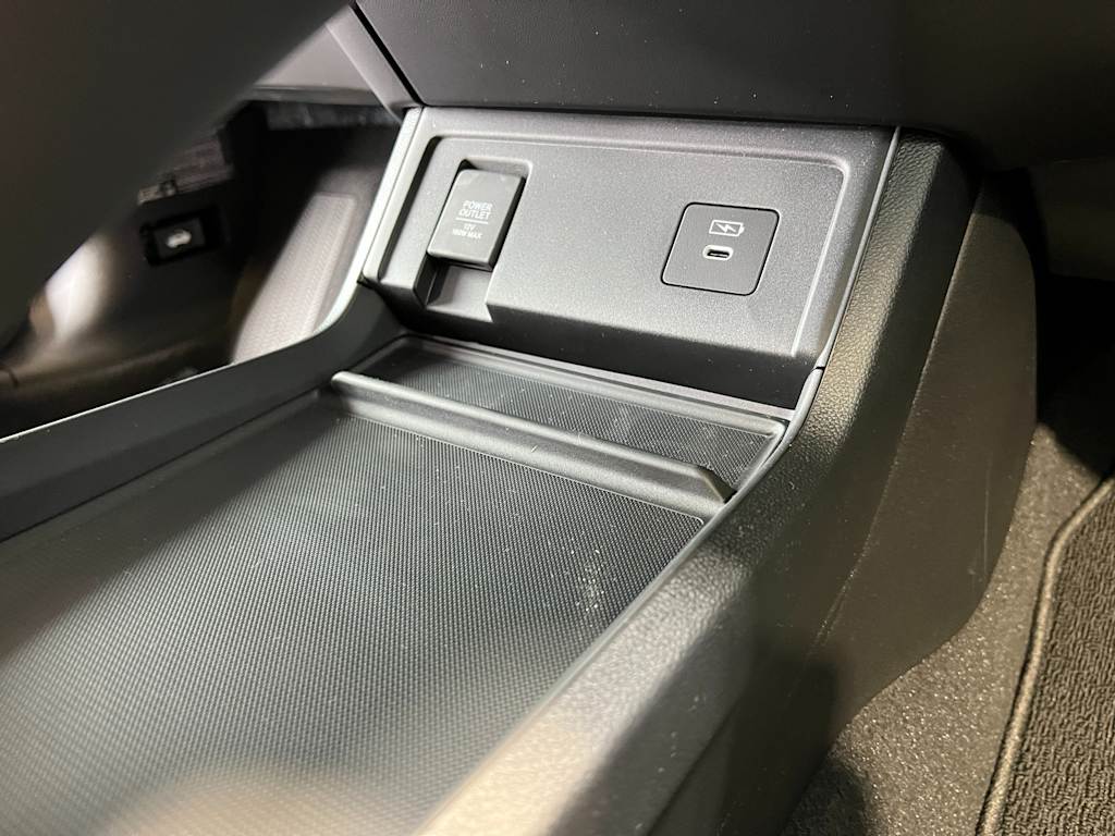 Thumbnail: 2025 Acura RDX - 17