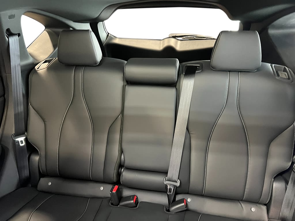 Thumbnail: 2025 Acura RDX - 36