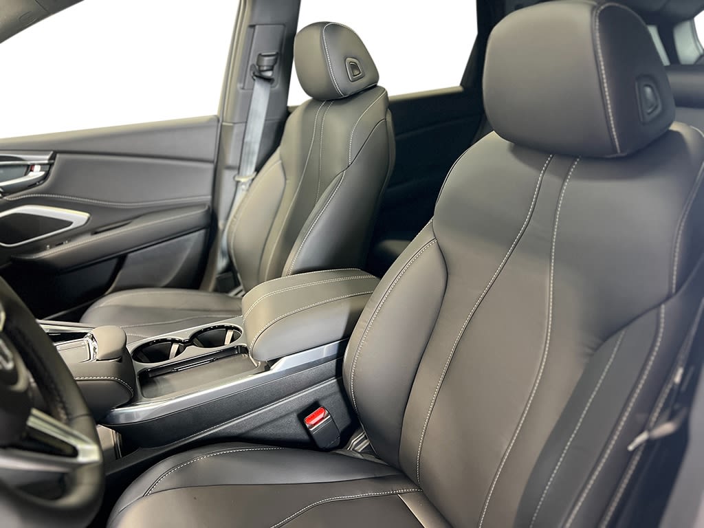 Thumbnail: 2025 Acura RDX - 11